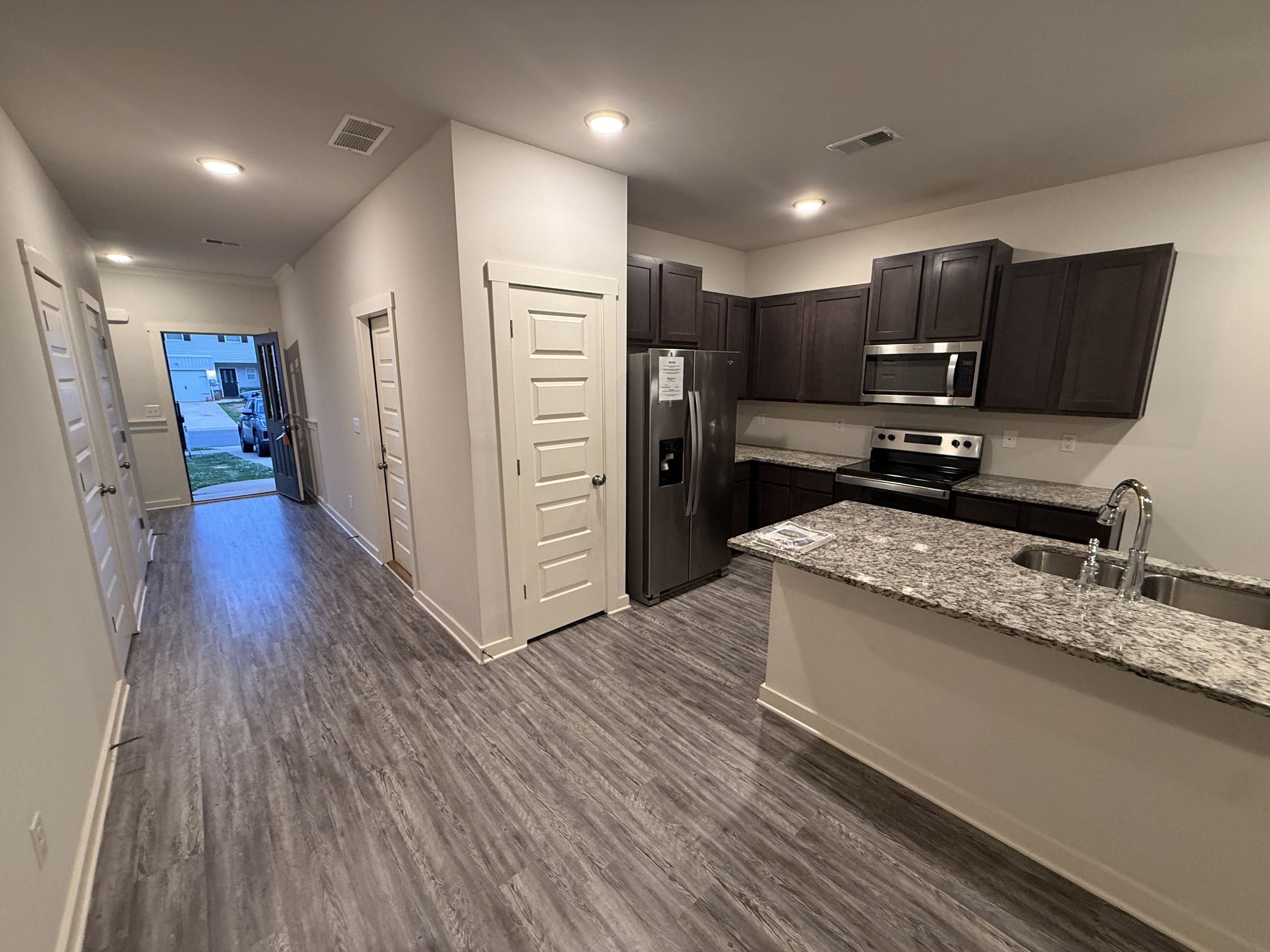 680 The Heights Lane
